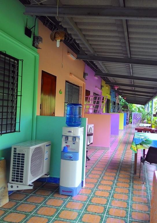 Baan Benjathip Hostel Amphawa Cameră foto